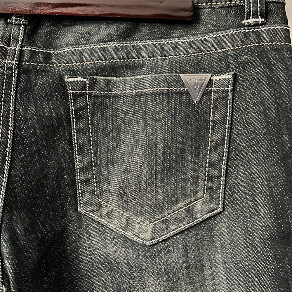 Guess Jeans - Picture 3 of 6